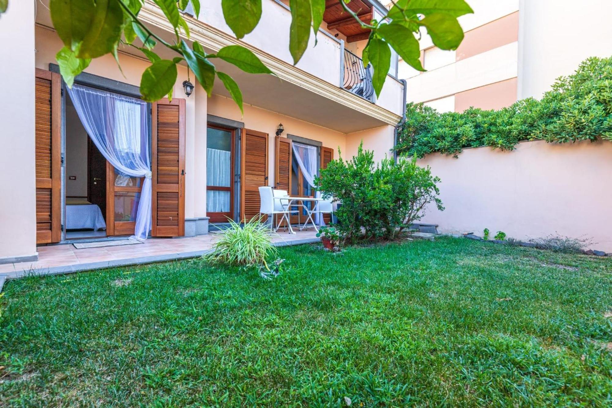 Casa Lilla 1 E 2 Apartment Oristano Exterior photo